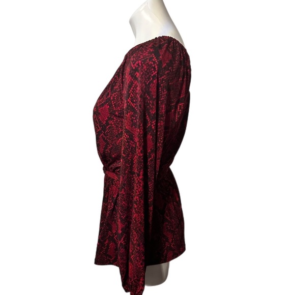 1 Michael Michael Kors, red and black snake, print, one shoulder top - Picture 6 of 7